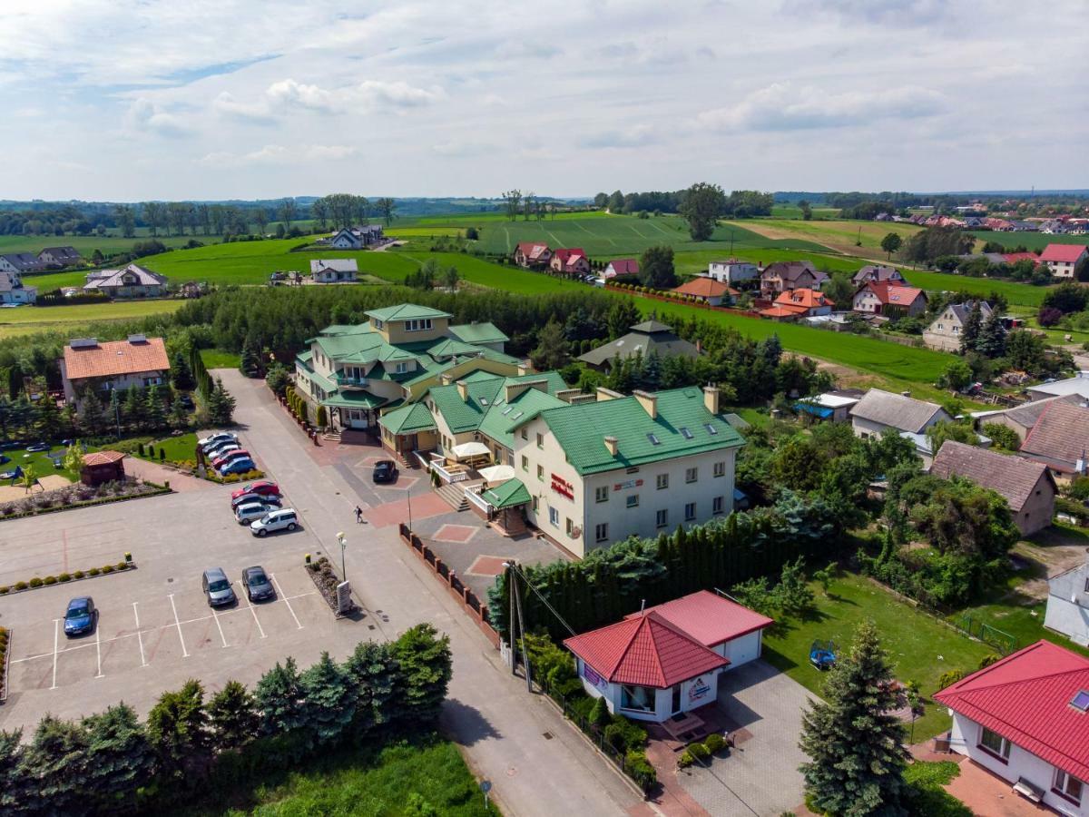 Sajmino Family House Hotel Ostróda Buitenkant foto